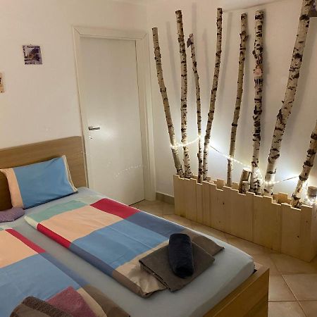 Room Julija Zirovnica 外观 照片