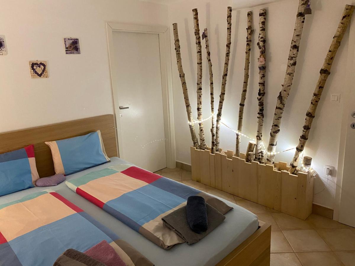 Room Julija Zirovnica 外观 照片