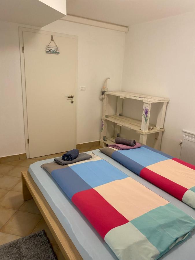 Room Julija Zirovnica 外观 照片